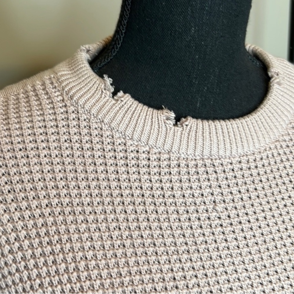 Pistola sweater, like new - Picture 9 of 9